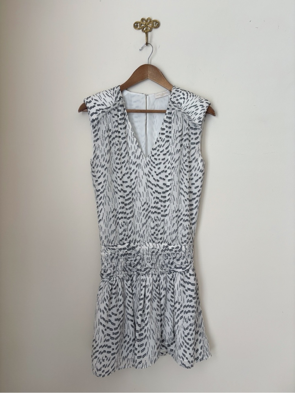 Ramy Brook White & Metallic Silver Chiffon Blouson Mini Dress Sz XS